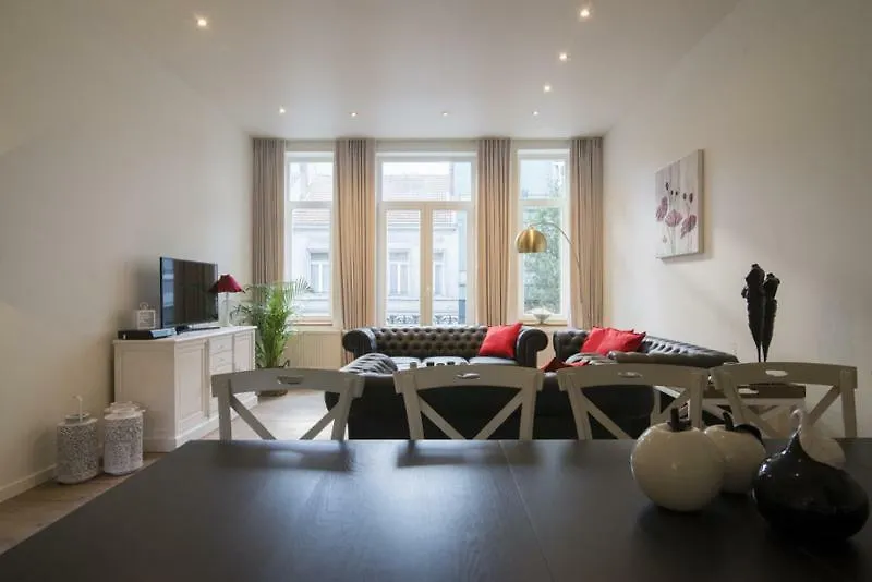 Huize Lily, Oostende 14P. Villa Ostend