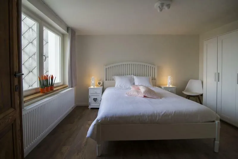 Huize Lily, Oostende 14P. Villa Ostend