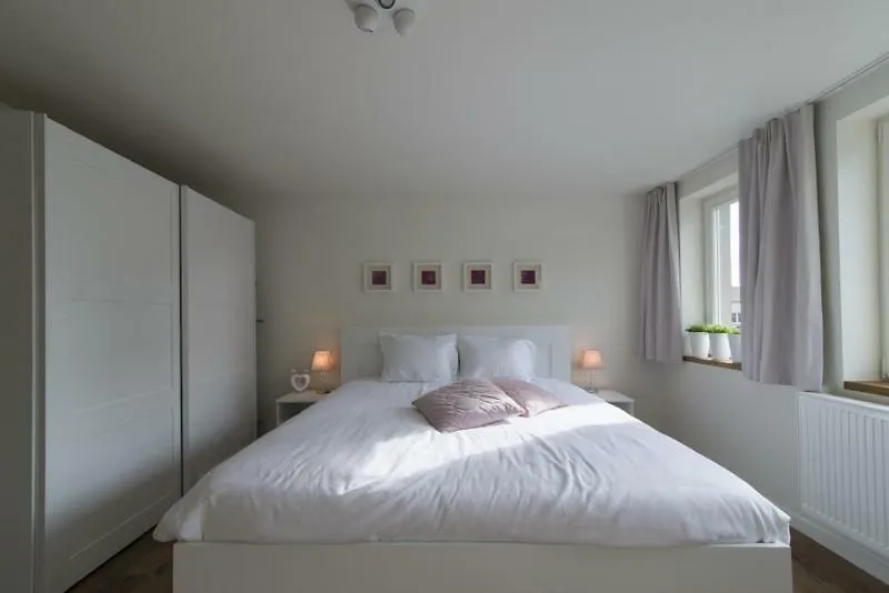 Huize Lily, Oostende 14P. Villa 0*, Ostend Belgium